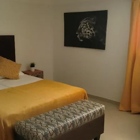 Casa Da Colina ベッド・アンド・ブレックファスト ローレ